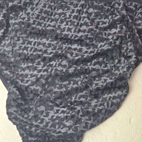 SKIMS SIDE STRING FLOCKED LOGO PANTY NWT - Picture 11 of 11